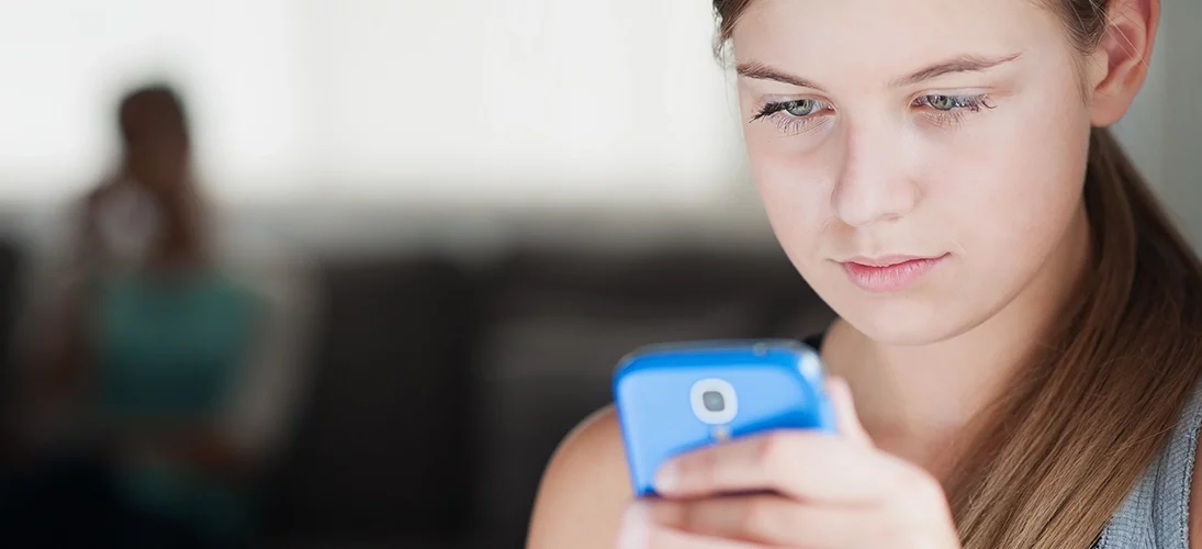 Les réseaux sociaux, un outil pour l’éducation des jeunes à la sexualité ?